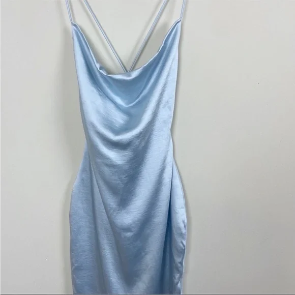 Superdown x Revolve Billie Drape Midi Dress Dusty Blue
Size XXS - Picture 8 of 10